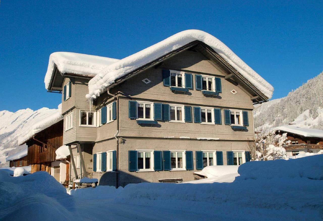 Bauernhof Madlener Claudia Villa Schoppernau Exterior photo